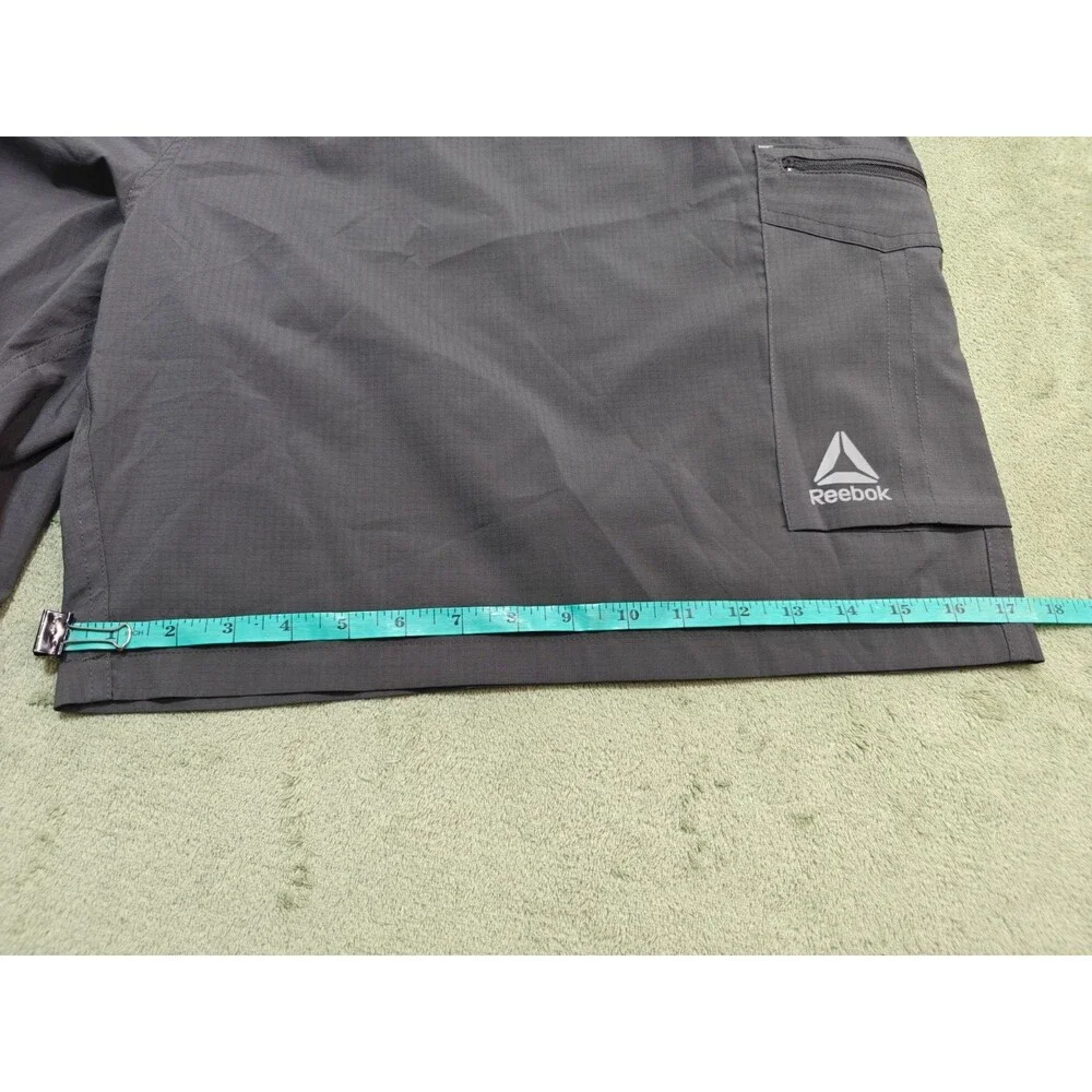 Reebok Shorts Mens Sz 4XL Gray Speedwick Ripstop Cargo Pockets Outdoor Active